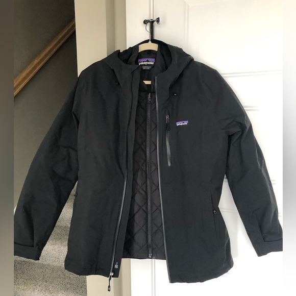 Patagonia Women’s 3-in-1 Winter Jacket With Hood. Like New Condition! - Picture 1 of 10